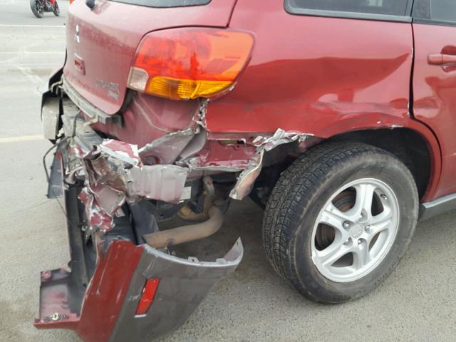 JA4LZ31F24U065772 - 2004 MITSUBISHI OUTLANDER RED photo 9