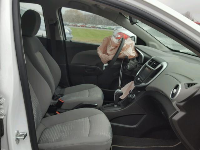 1G1JB5SH5H4173878 - 2017 CHEVROLET SONIC LS 白色 照片 5