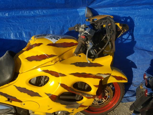 JS1GN79A412100641 - 2001 SUZUKI GSX600 F YELLOW photo 5