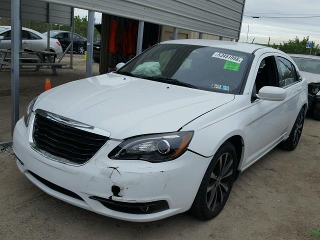 1C3CCBBG3CN251066 - 2012 CHRYSLER 200 TOURIN WHITE photo 2