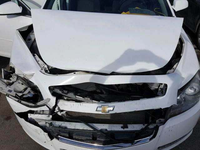 1G1ZH57B49F105163 - 2009 CHEVROLET MALIBU 1LT WHITE photo 7