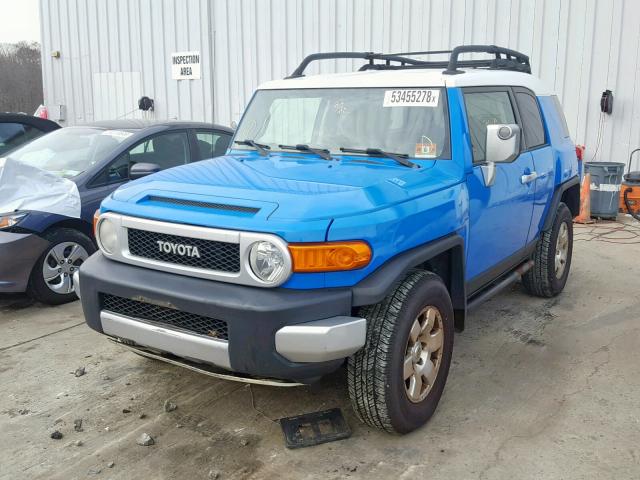 JTEBU11F770069912 - 2007 TOYOTA FJ CRUISER BLUE photo 2