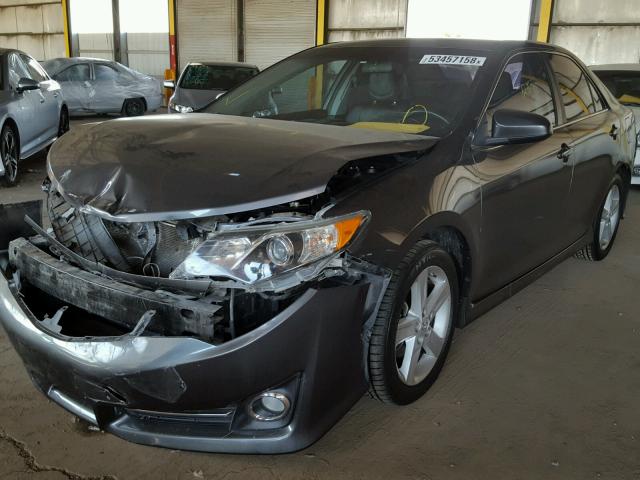4T1BF1FK4DU290145 - 2013 TOYOTA CAMRY L Boz foto 2