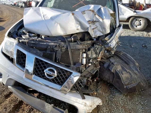 1N6AD0ER4EN751920 - 2014 NISSAN FRONTIER S SILVER photo 9