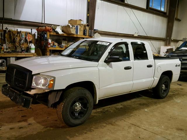 1D7HW28N05S279187 - 2005 DODGE DAKOTA QUA WHITE photo 2