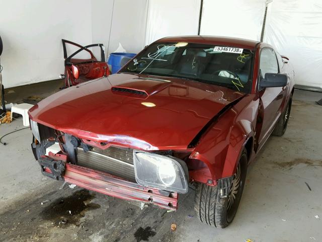 1ZVFT82HX75283388 - 2007 FORD MUSTANG GT RED photo 2