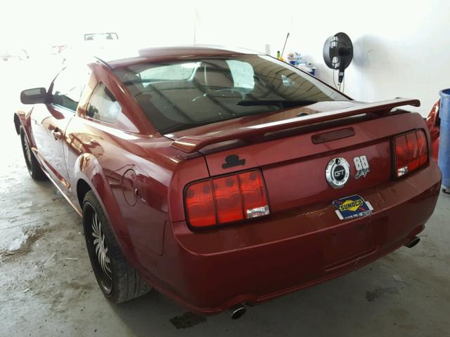 1ZVFT82HX75283388 - 2007 FORD MUSTANG GT RED photo 3