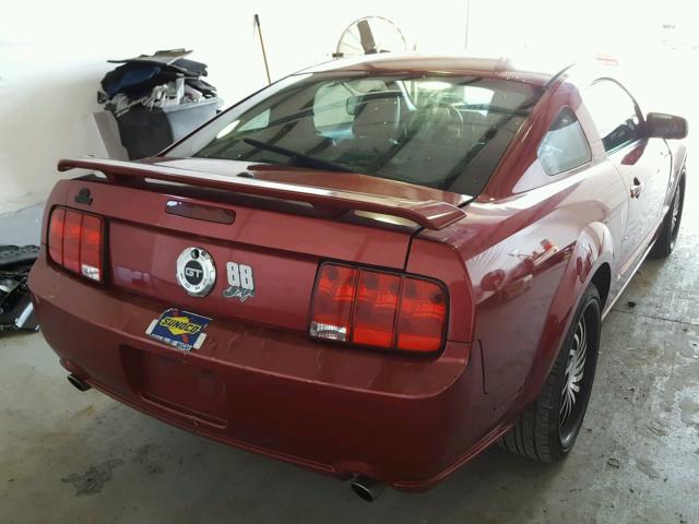 1ZVFT82HX75283388 - 2007 FORD MUSTANG GT RED photo 4