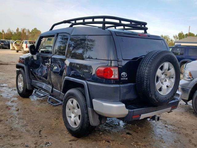 JTEZU11FX8K004007 - 2008 TOYOTA FJ CRUISER BLACK photo 3