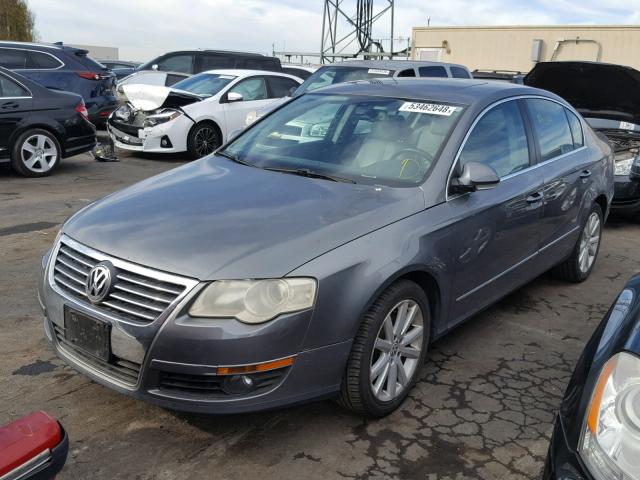 WVWEU73C36P150127 - 2006 VOLKSWAGEN PASSAT 3.6 GRAY photo 2