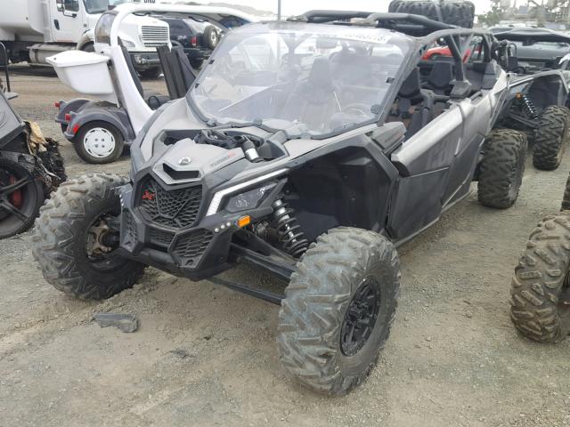 3JBVNAW43JK000398 - 2018 CAN-AM MAVERICK X GRAY photo 2