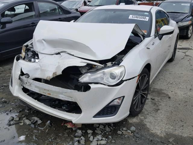 JF1ZNAA10D2717567 - 2013 TOYOTA SCION FR-S WHITE photo 2