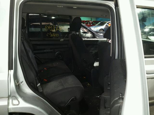 1J8HG48K18C246831 - 2008 JEEP COMMANDER Gümüş foto 6