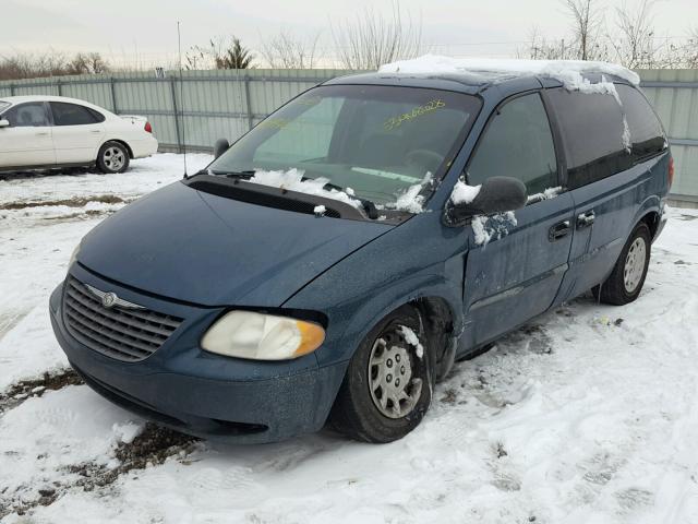 1C8GJ25321B194657 - 2001 CHRYSLER VOYAGER GREEN photo 2