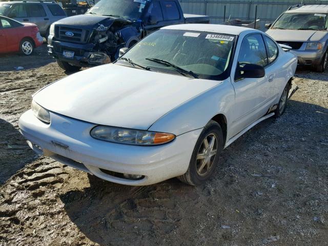 1G3NL12EX2C126332 - 2002 OLDSMOBILE ALERO GL WHITE photo 2