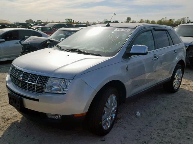 2LMDJ6JC4ABJ24475 - 2010 LINCOLN MKX SILVER photo 2