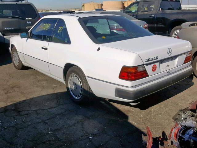 WDBEA51D7NB721654 - 1992 MERCEDES-BENZ 300 CE WHITE photo 3