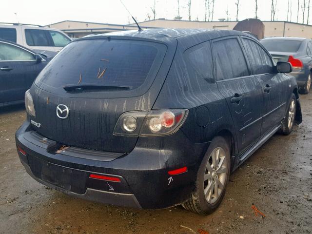 JM1BK343571730693 - 2007 MAZDA 3 HATCHBAC BLACK photo 4