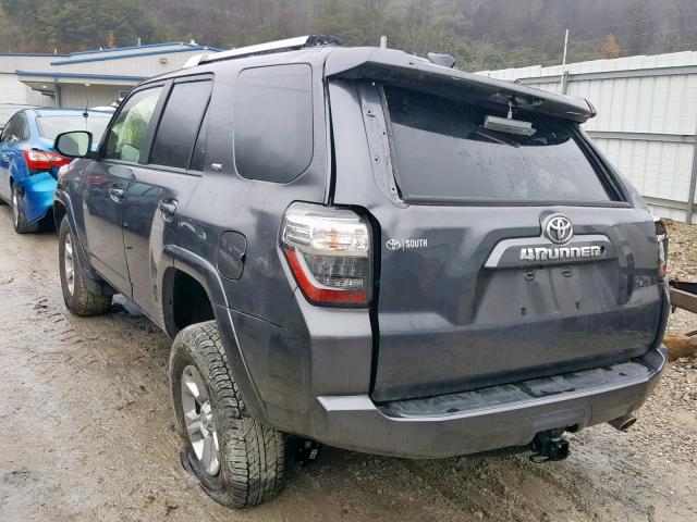 JTEBU5JR9J5543841 - 2018 TOYOTA 4RUNNER SR GRAY photo 3