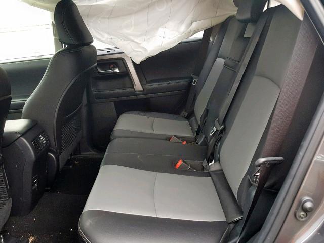 JTEBU5JR9J5543841 - 2018 TOYOTA 4RUNNER SR GRAY photo 6