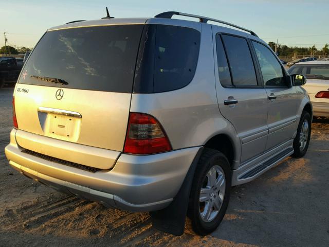 4JGAB75EX5A541324 - 2005 MERCEDES-BENZ ML500 WHITE photo 4