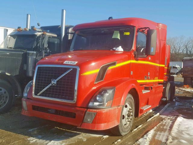 4V4NC9EH0EN154240 - 2014 VOLVO VN VNL RED photo 2