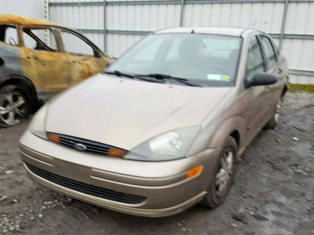 1FAFP38Z74W150030 - 2004 FORD FOCUS ZTS GOLD photo 2