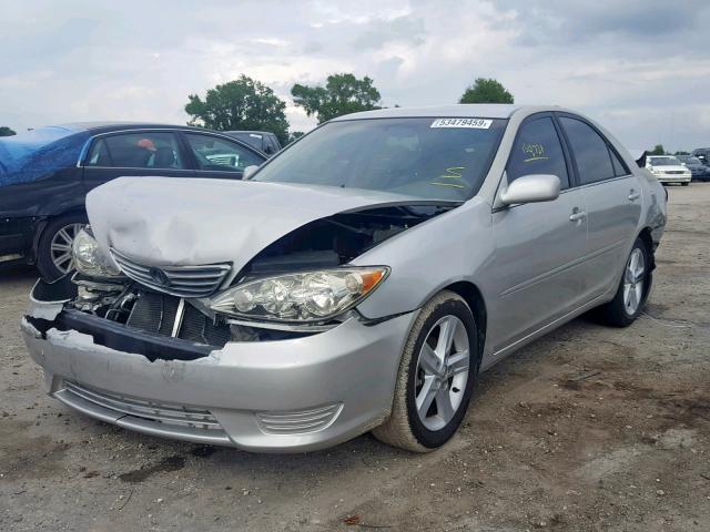 4T1BE32K95U588227 - 2005 TOYOTA CAMRY LE  photo 2