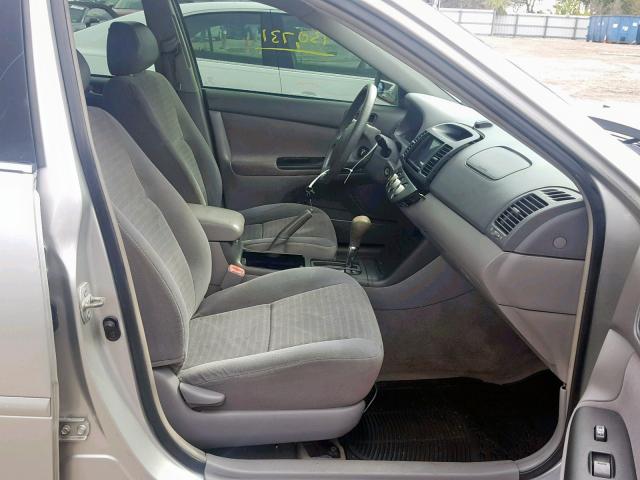4T1BE32K95U588227 - 2005 TOYOTA CAMRY LE  photo 5