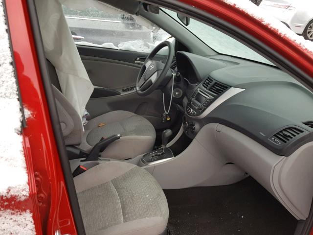 KMHCT4AEXGU012936 - 2016 HYUNDAI ACCENT SE RED photo 5