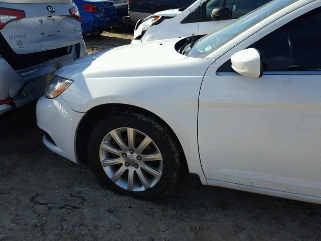 1C3CCBBB3DN550613 - 2013 CHRYSLER 200 TOURIN WHITE photo 9