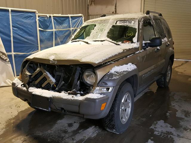 1J4GL38K06W181257 - 2006 JEEP LIBERTY RE GOLD photo 2