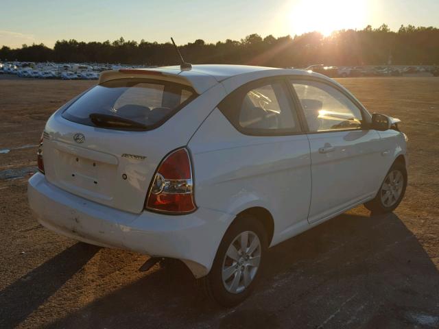 KMHCM3AC1BU198378 - 2011 HYUNDAI ACCENT GL WHITE photo 4