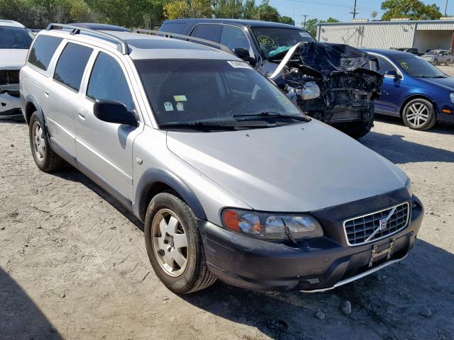 YV1SZ58D611007723 - 2001 VOLVO V70 XC SILVER photo 1