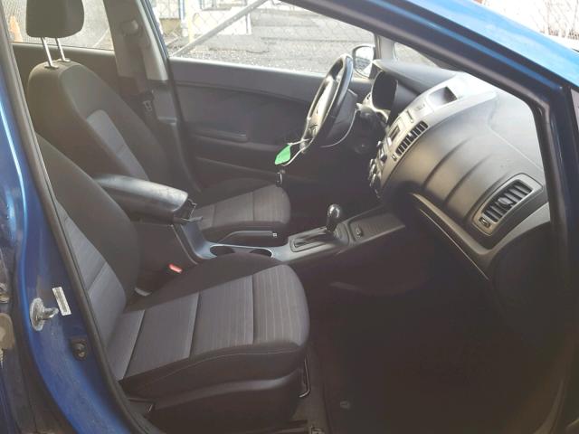 KNAFX4A85F5318562 - 2015 KIA FORTE EX BLUE photo 5