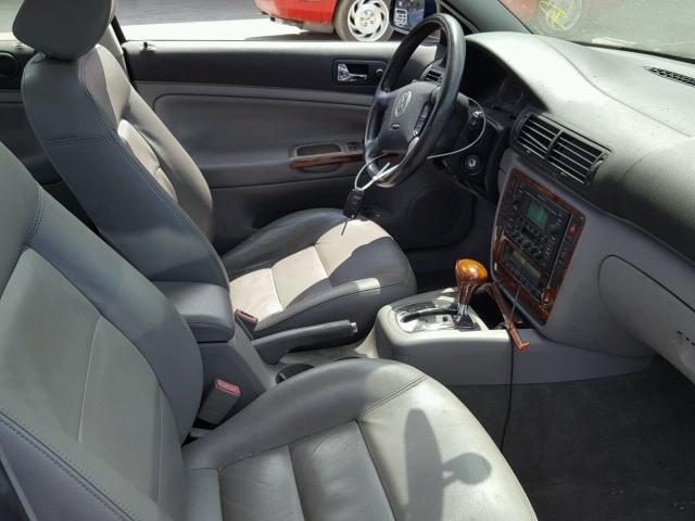 WVWRH63B32P359255 - 2002 VOLKSWAGEN PASSAT GLX 蓝色 照片 5