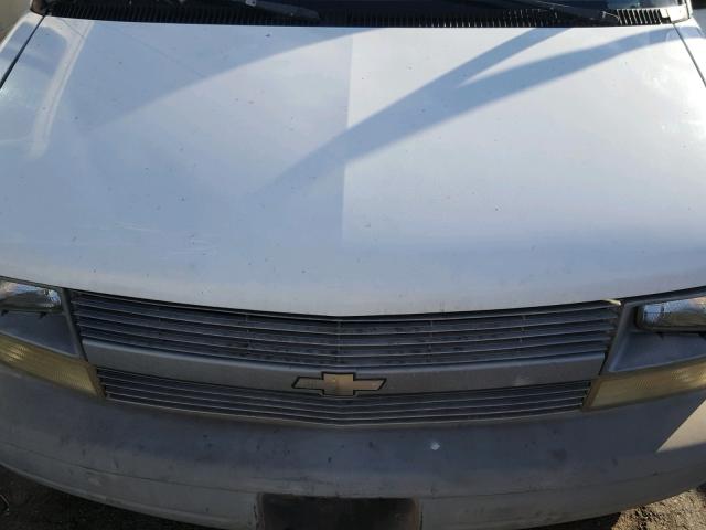 1GCDM19X35B112928 - 2005 CHEVROLET ASTRO WHITE photo 7