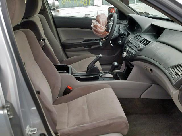 1HGCP264X9A052792 - 2009 HONDA ACCORD LXP SILVER photo 5