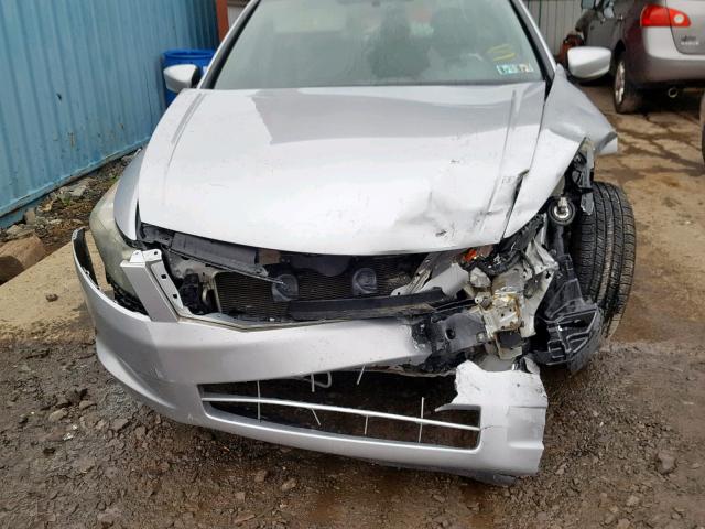 1HGCP264X9A052792 - 2009 HONDA ACCORD LXP SILVER photo 9