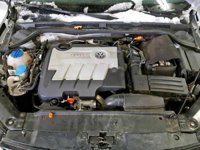 3VWLL7AJ8BM089639 - 2011 VOLKSWAGEN JETTA TDI SILVER photo 7