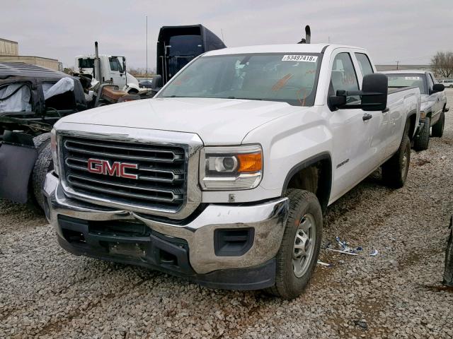 1GT21XEG8FZ113087 - 2015 GMC SIERRA C25 WHITE photo 2