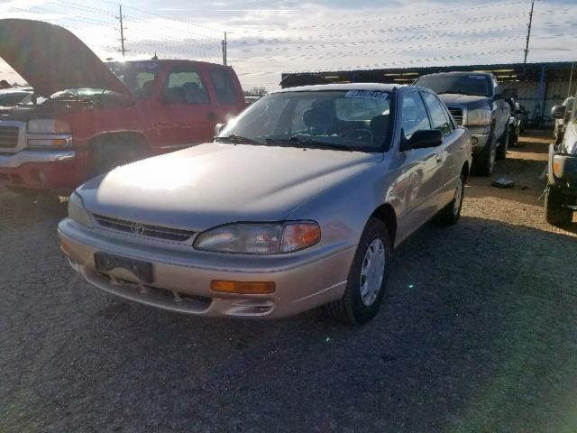 JT2BG12K6T0383481 - 1996 TOYOTA CAMRY DX BEIGE photo 2