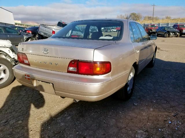 JT2BG12K6T0383481 - 1996 TOYOTA CAMRY DX BEIGE photo 4