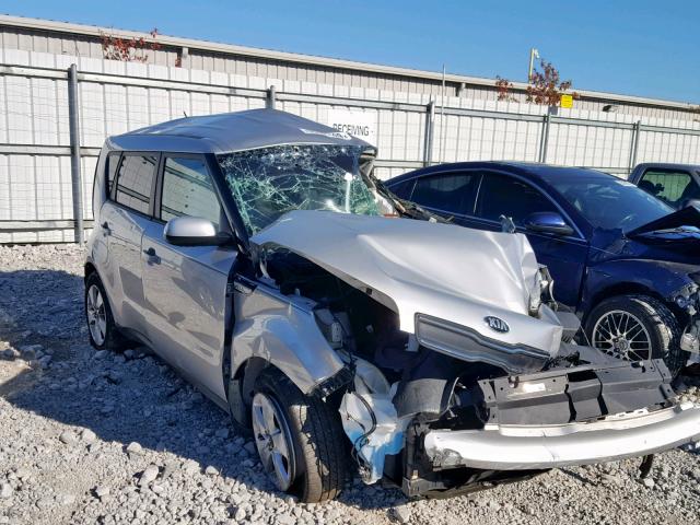 KNDJN2A28K7686414 - 2019 KIA SOUL SILVER photo 1