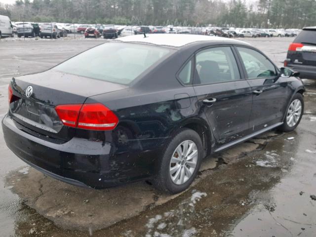 1VWAP7A37CC037113 - 2012 VOLKSWAGEN PASSAT S BLACK photo 4