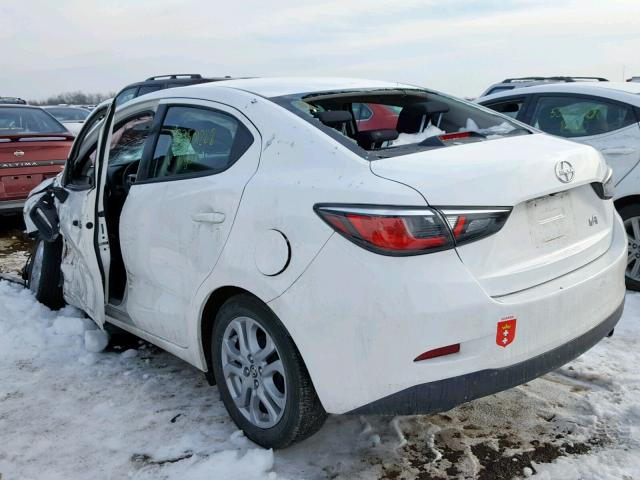 3MYDLBZV5GY103581 - 2016 TOYOTA SCION IA WHITE photo 3