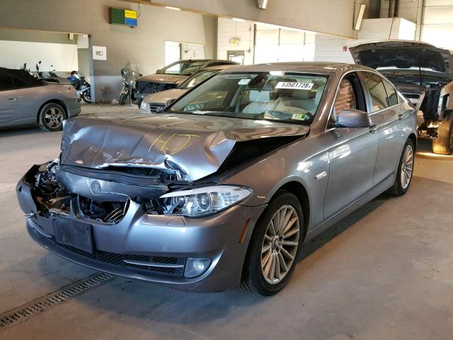 WBAFR7C57BC267666 - 2011 BMW 535 I GRAY photo 2