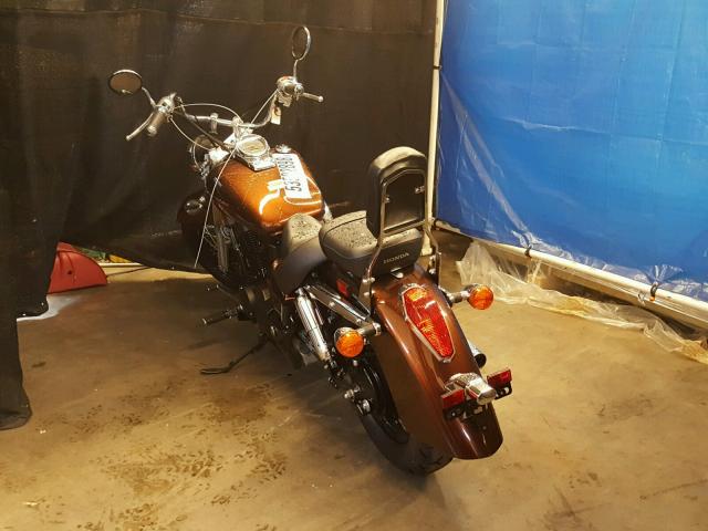 JH2RC500XJK400043 - 2018 HONDA VT750 C BROWN photo 3