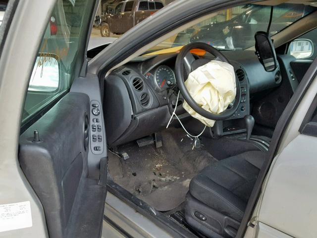 2G2WP552061143240 - 2006 PONTIAC GRAND PRIX SILVER photo 9