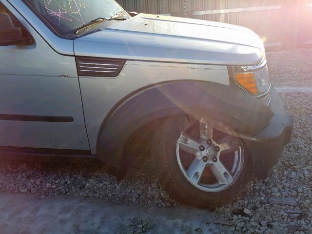 1D8GU28K87W503756 - 2007 DODGE NITRO SXT SILVER photo 9